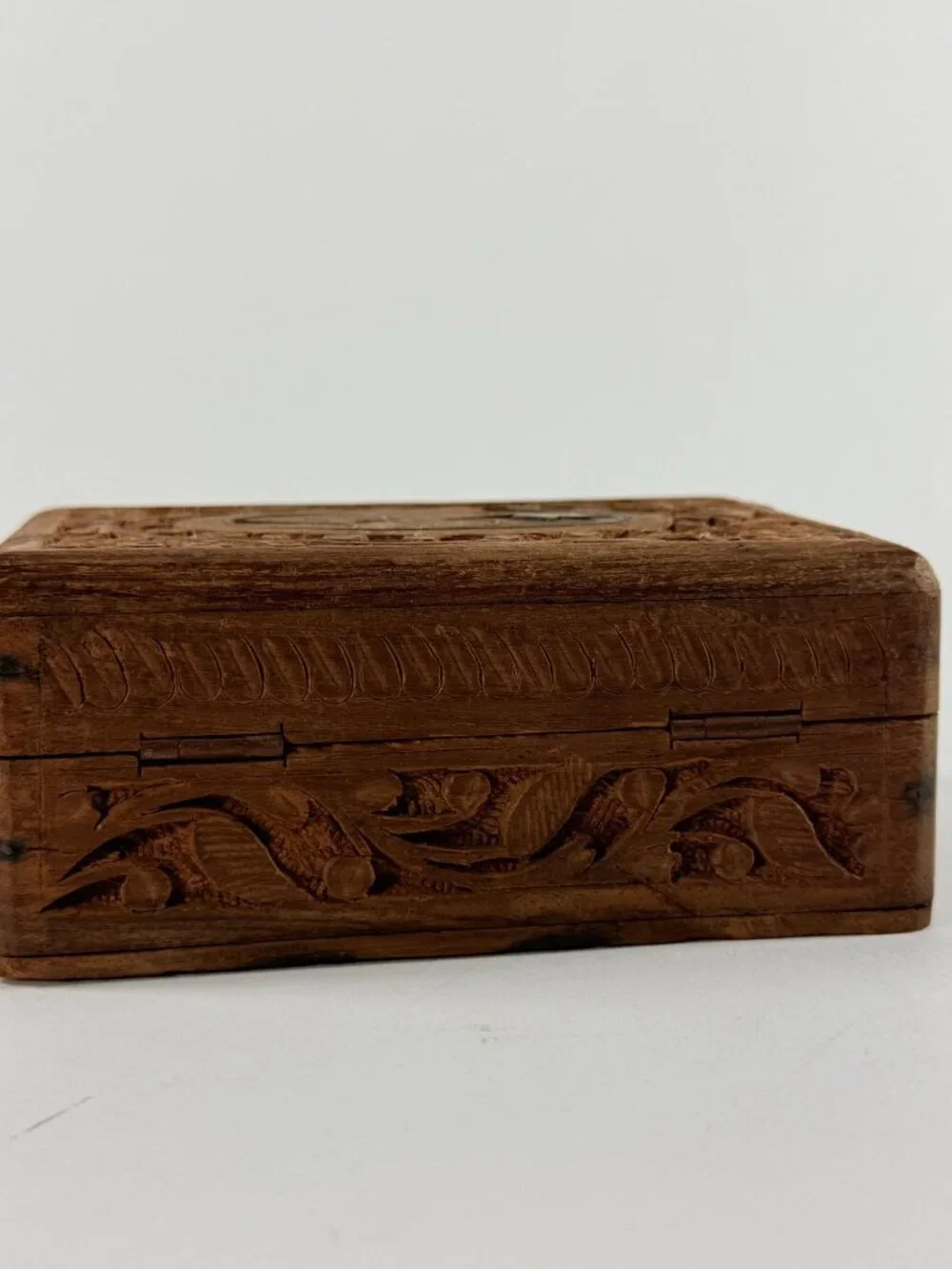 Vintage Hand Carved Rosewood Trinket Box Floral Gold Inlay India